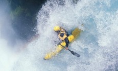 米兰APP下载-教科书级掌控！范弗利特导演上海队单节击溃76人