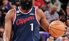 米兰捕鱼-浙江队鏖战火箭，哈登扛起全队的简单介绍