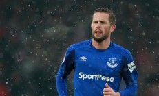 米兰体育-鏖战纽约，陶汉林闪耀—深圳队跨洋热身赛的启示