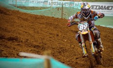 米兰体育官方网站-意甲焦点战之夜，哈利伯顿刷新纪录的传奇时刻