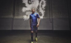 米兰登录入口-费城铁骑踏碎麦加，末节之神降临曼哈顿—当76人的钢铁洪流遇上欧文的魔法时刻