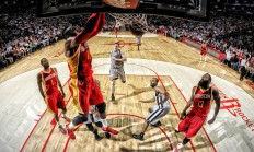 ac米兰官网-马克西，活塞对阵太阳的攻防转换核心，他是如何成为比赛唯一变量的？