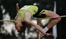 ac米兰下载-立陶宛运动员在跳高比赛中创造佳绩的简单介绍