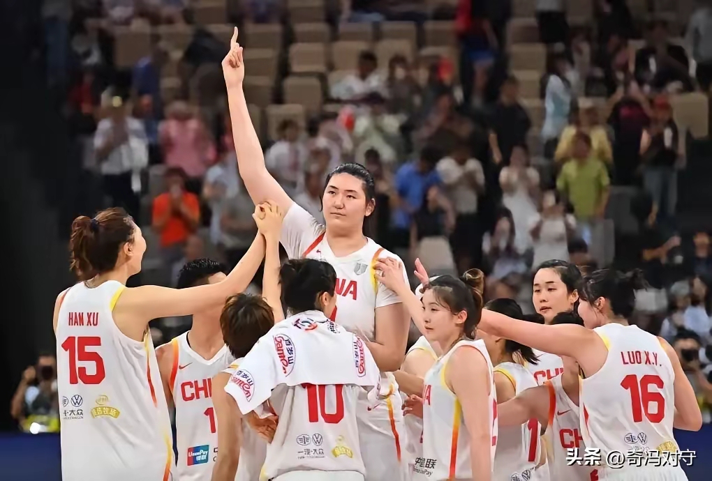 关于亚洲杯篮球赛事精彩不断，观众席座无虚席的信息