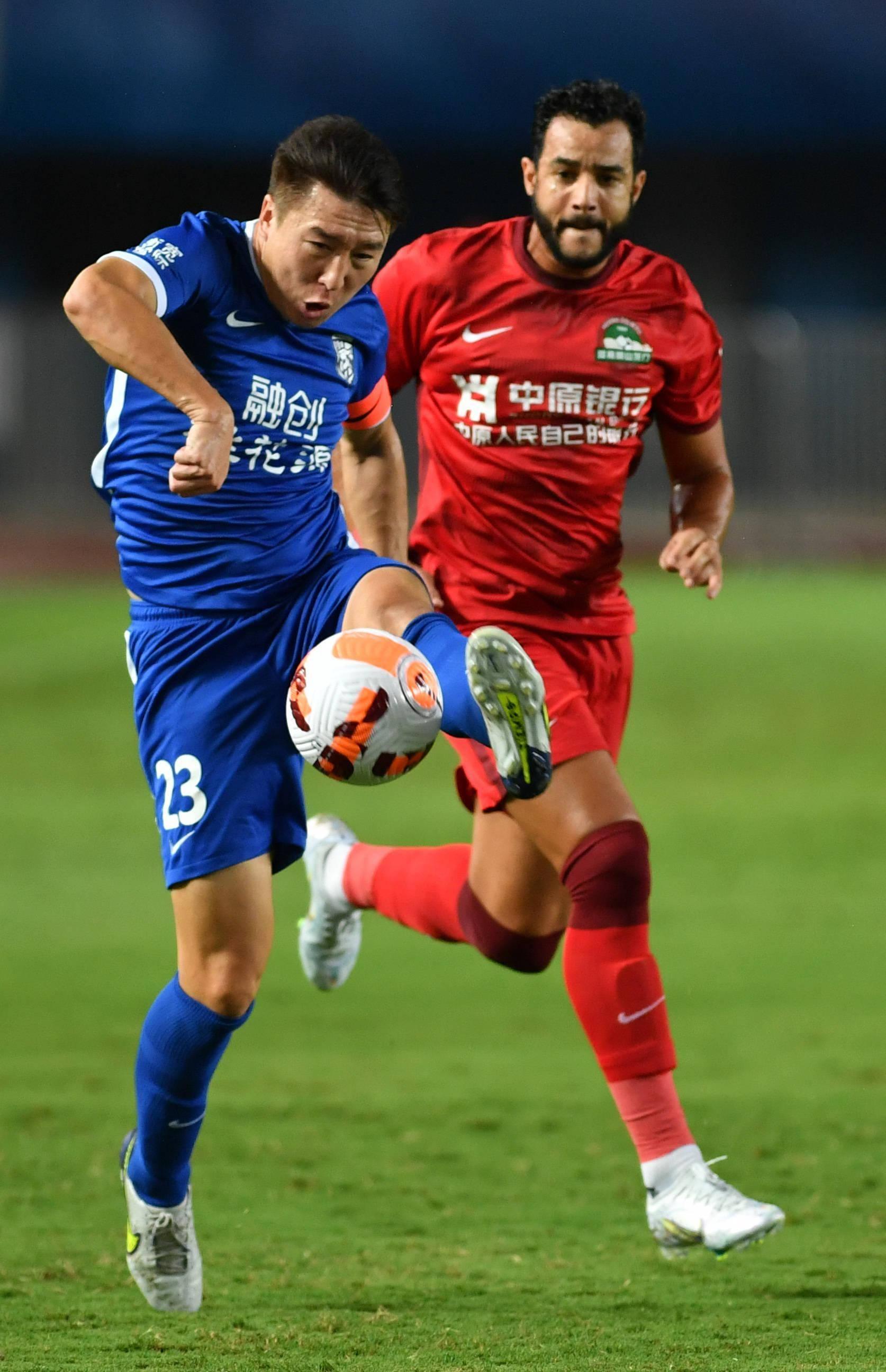 武汉三镇客场取胜，稳固中游位置保持稳定的简单介绍