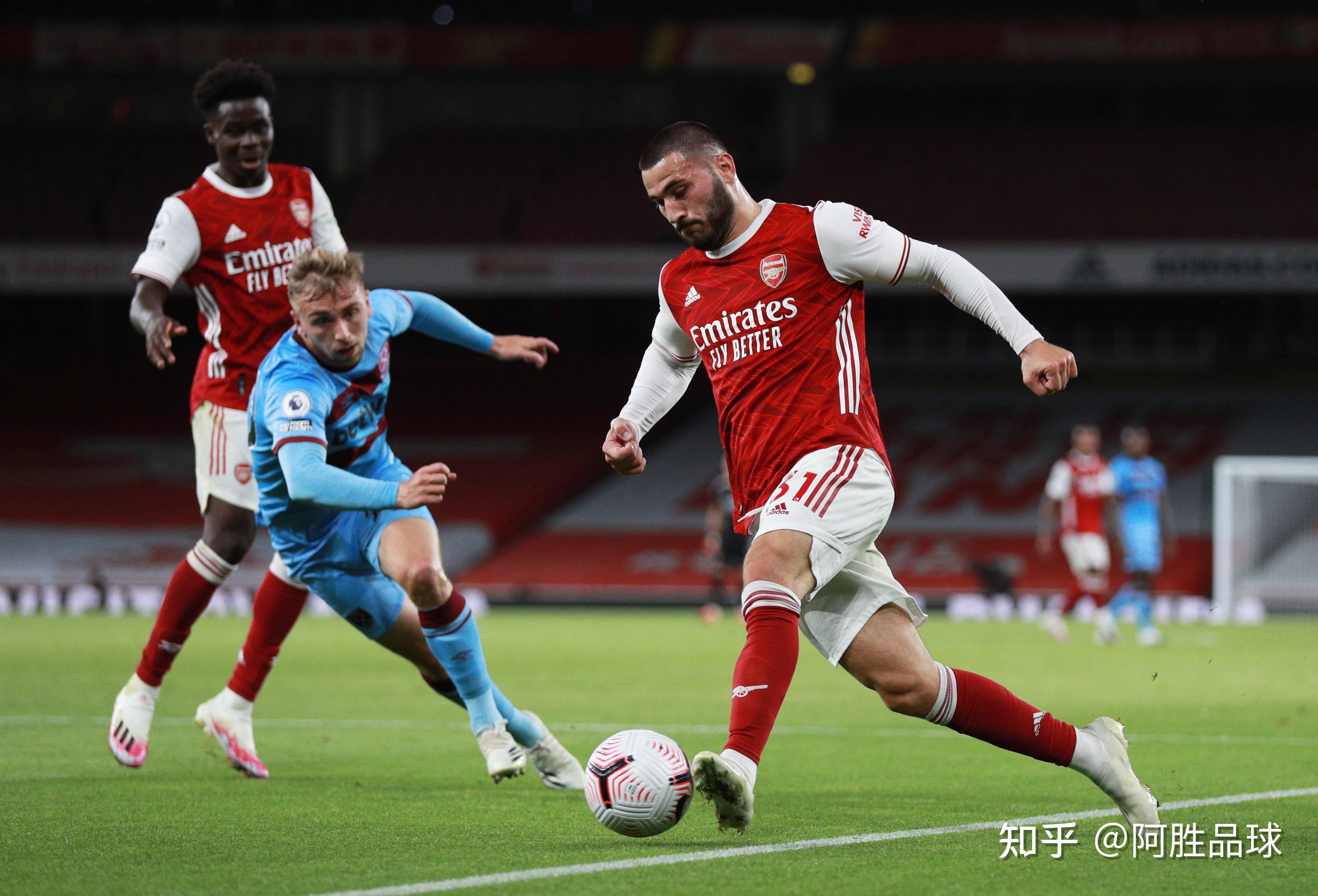 华尔夫斯汉姆主场告捷,英超保级进程持续顺利 华尔夫斯汉姆主场告捷,英超保级进程持续顺利