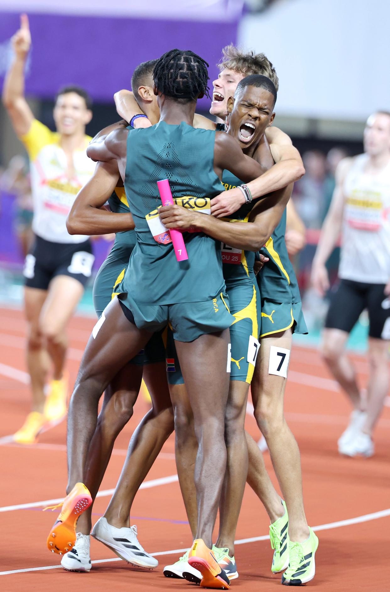 包含几内亚比绍选手在田径比赛中获得突破的词条 包含几内亚比绍选手在田径比赛中获得突破的词条