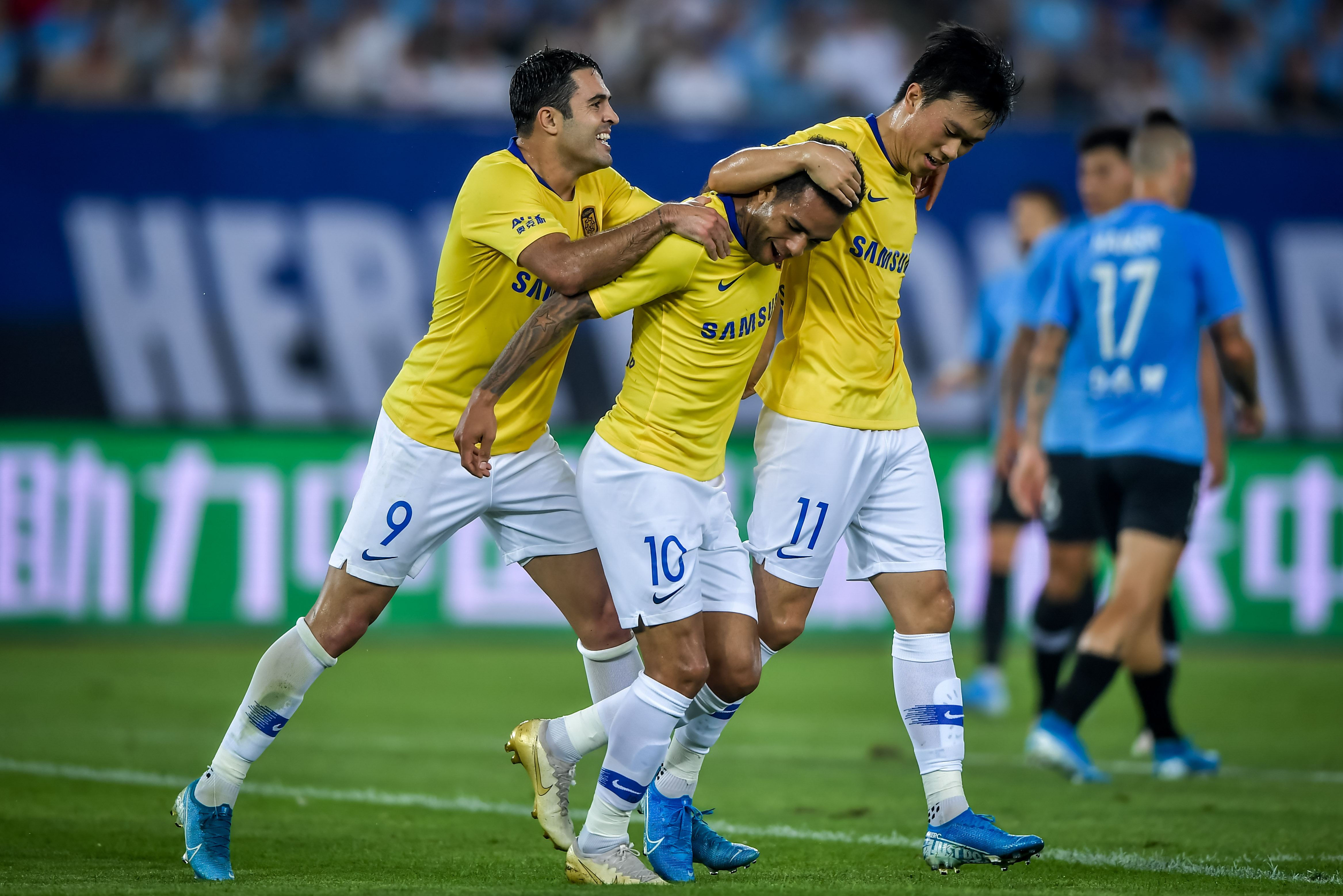 大连一方主场击败江苏苏宁，取得胜利的简单介绍