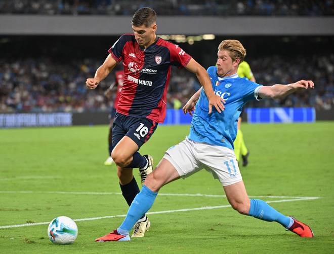 包含那不勒斯稳健防守，零封对手的词条