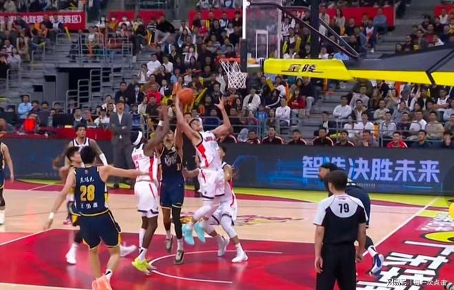 快船碾压四川队，郭艾伦关键制胜的简单介绍