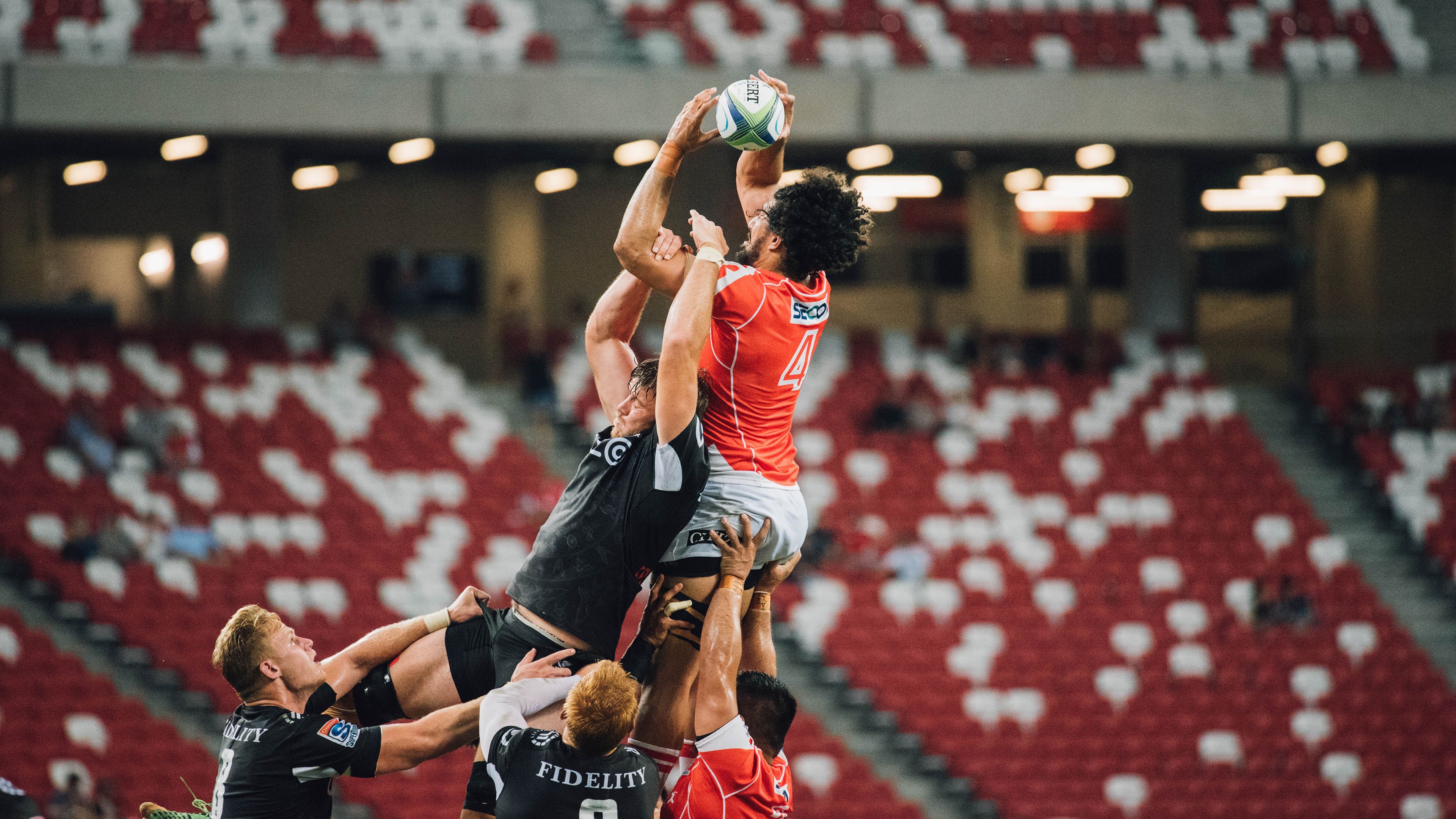 勇士强压北京队,德罗赞防守端锁死对手