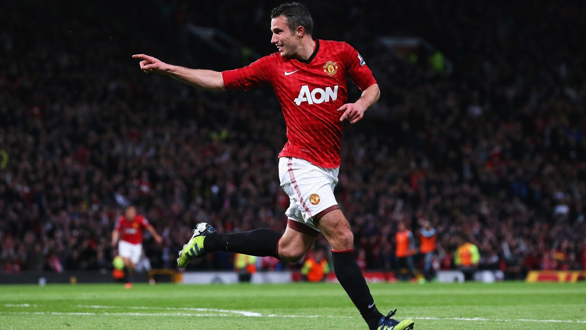 喀麦隆对阵英格兰，金玟哉状态火热，亚洲铁闸能否阻挡三狮军团？