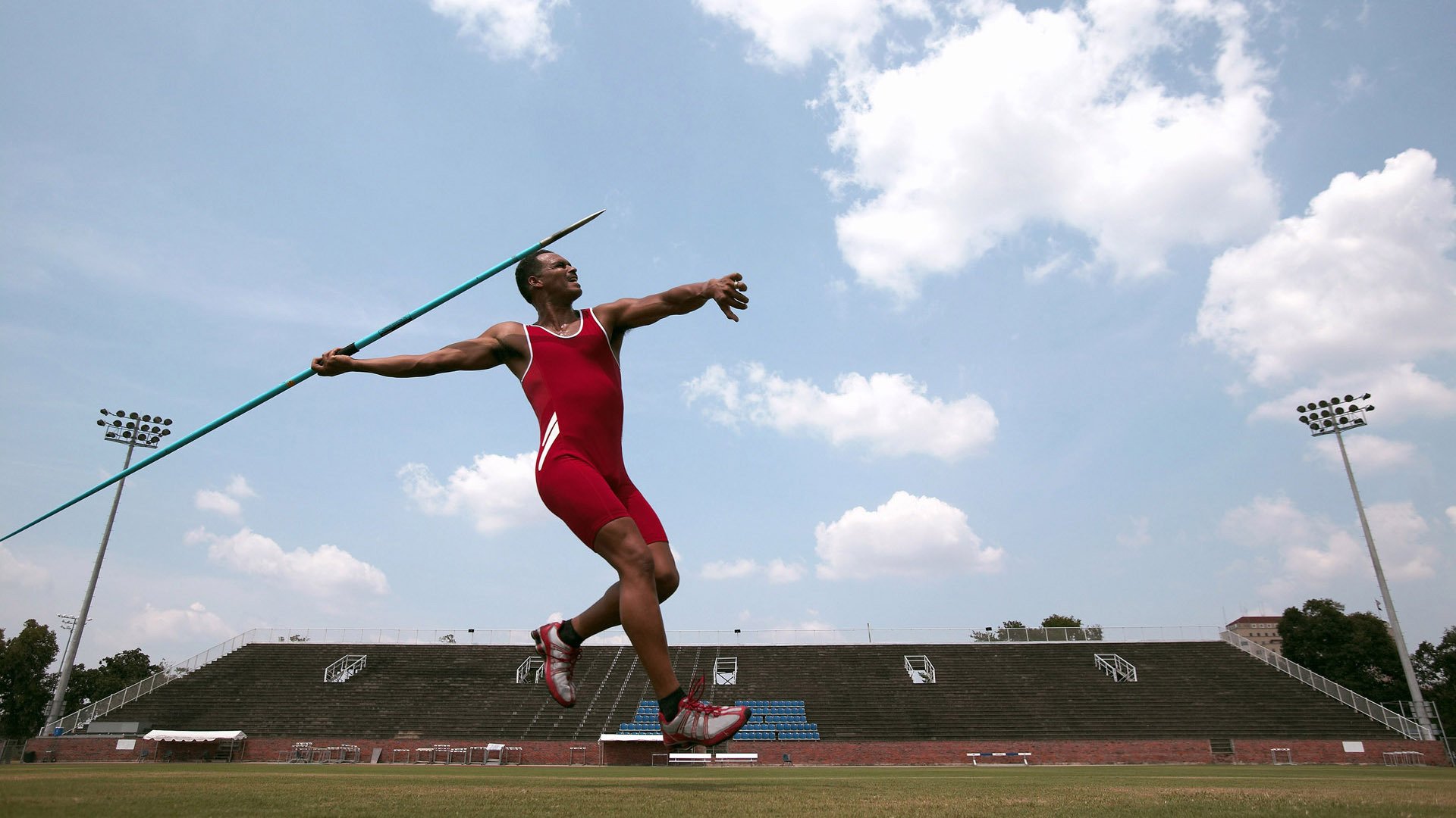 一箭穿云！保罗终场绝杀助火箭险胜老鹰