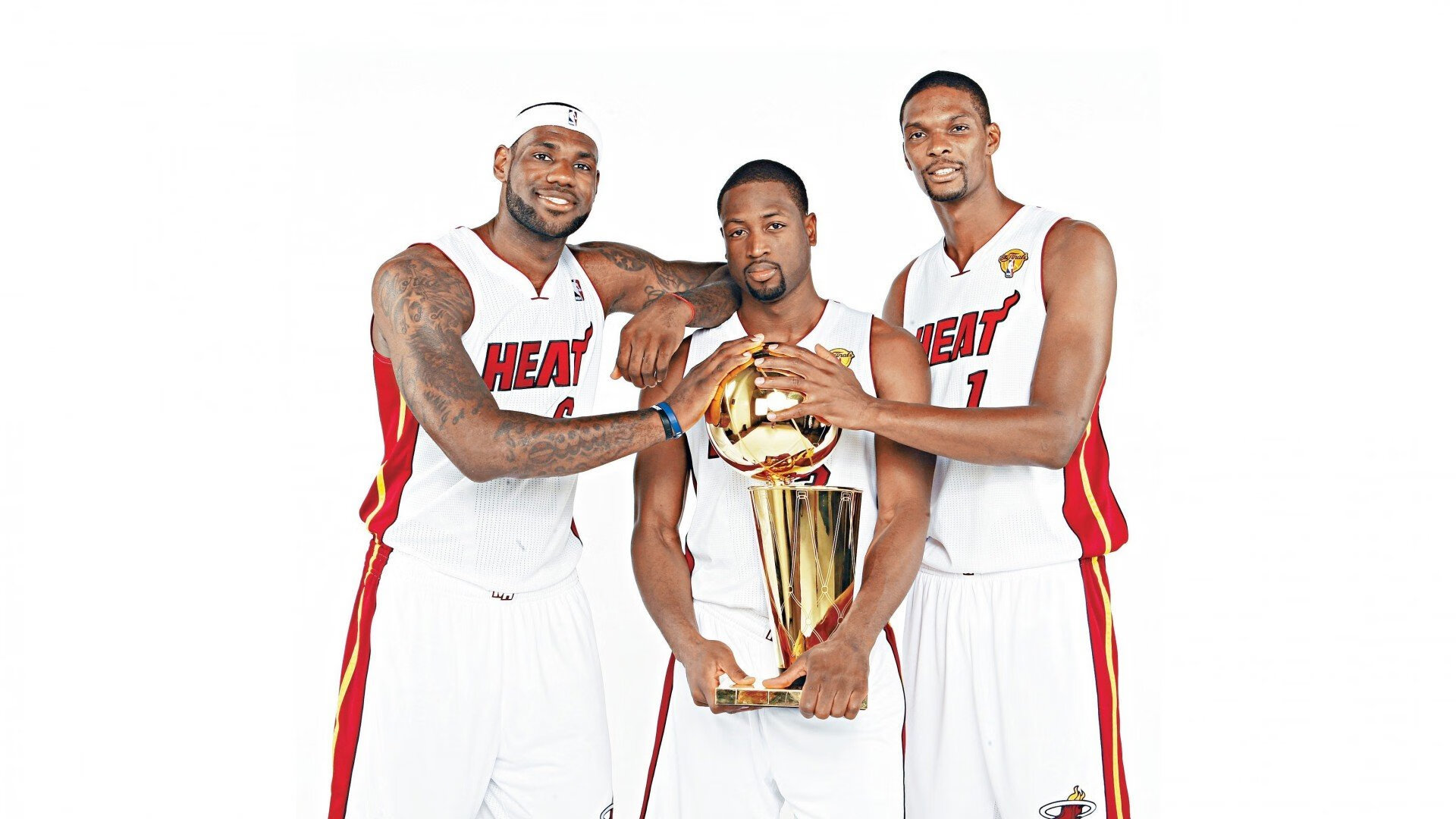 东方之巅的鏖战，许昕独臂擎天，中日韩乒乓史诗对决